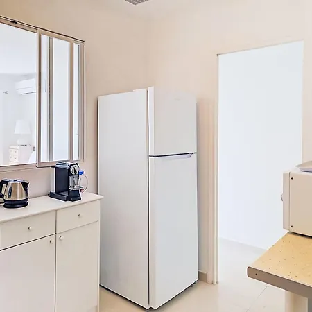 Le Val Des Pins By Interhome Appartement Saint-Raphaël